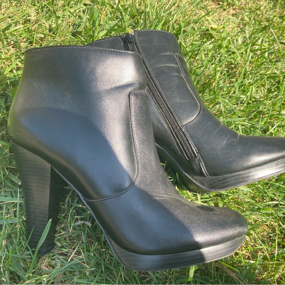 Black High Heeled Booties